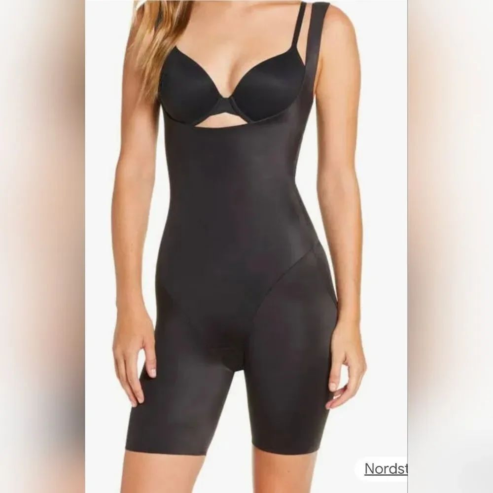 NWT TC Fine Intimates Back Magic Open-Bust Thigh Slimmer Bodysuit